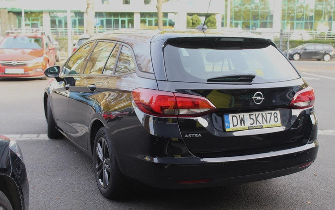 Opel Astra cena 64900 przebieg: 53722, rok produkcji 2020 z Wrocław małe 326
